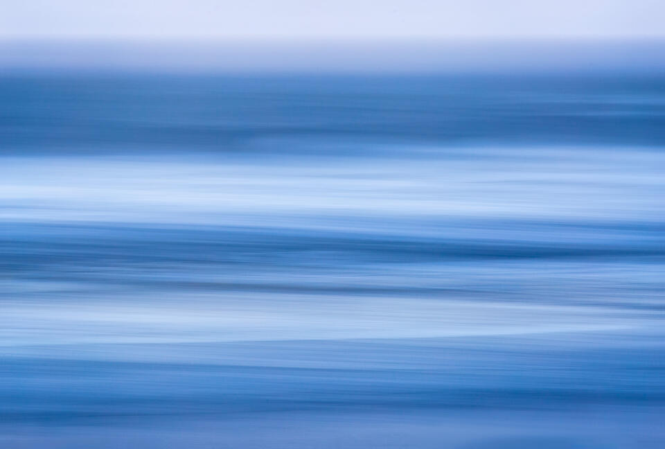 An abstract rendition of ocean waves.
